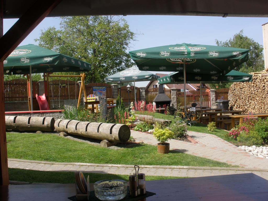 Penzion Rakovec Bukovinka ภายนอก รูปภาพ